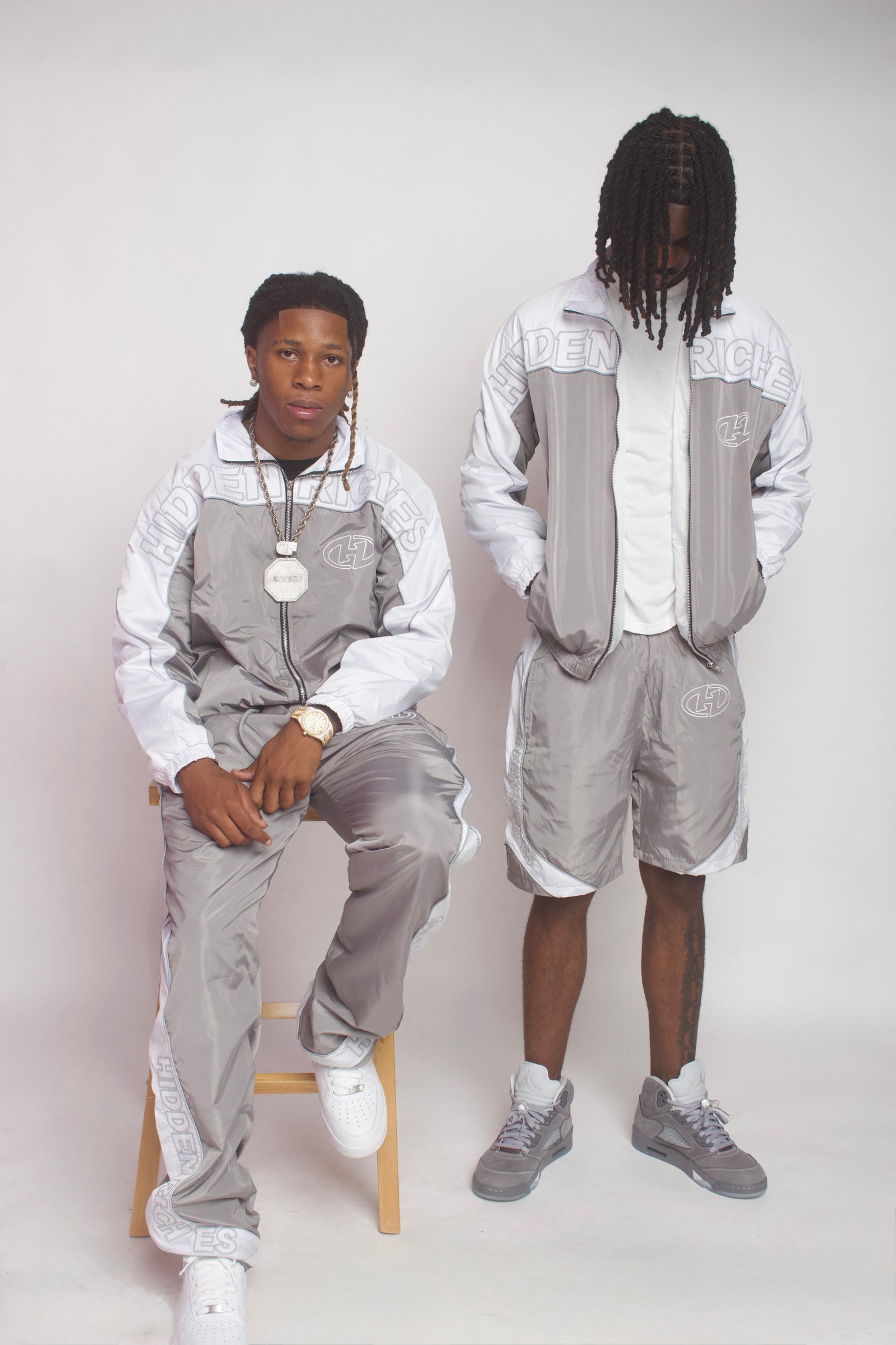 HIDDENRICHES WINDBREAKER SHORTS SETS