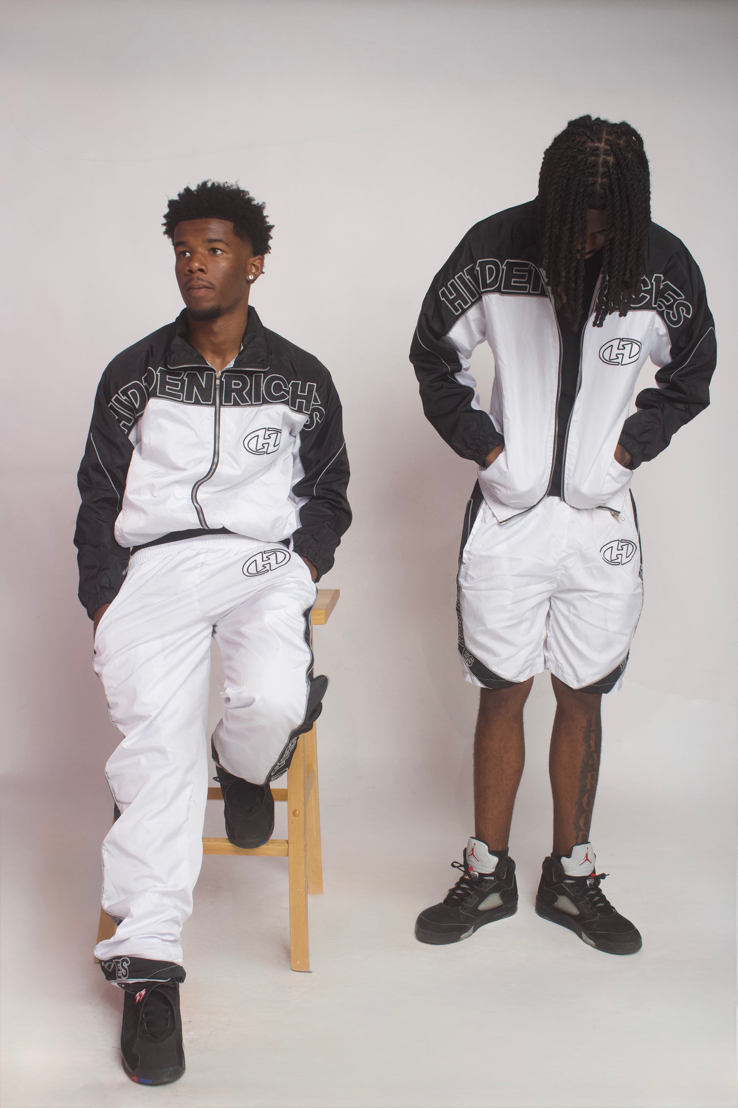 HIDDENRICHES WINDBREAKER SHORTS SETS