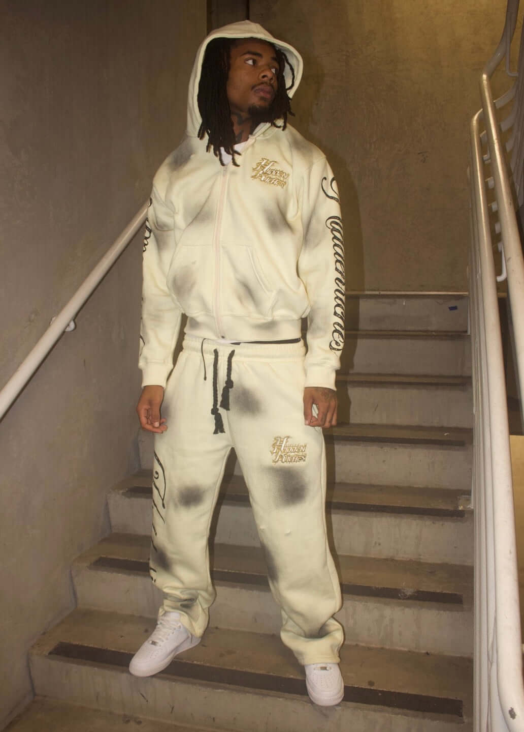 Boys cream Hiddenriches set