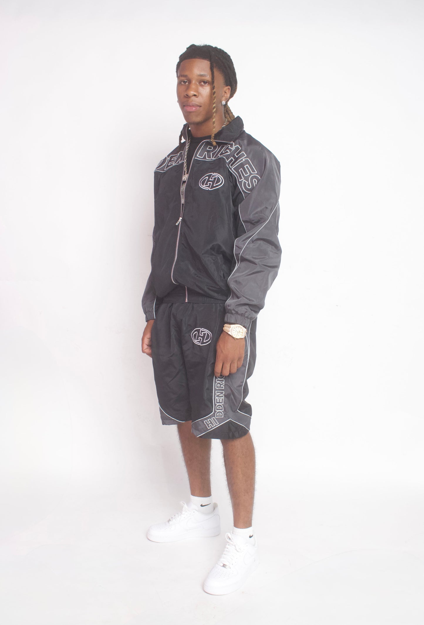 HIDDENRICHES WINDBREAKER SHORTS SETS